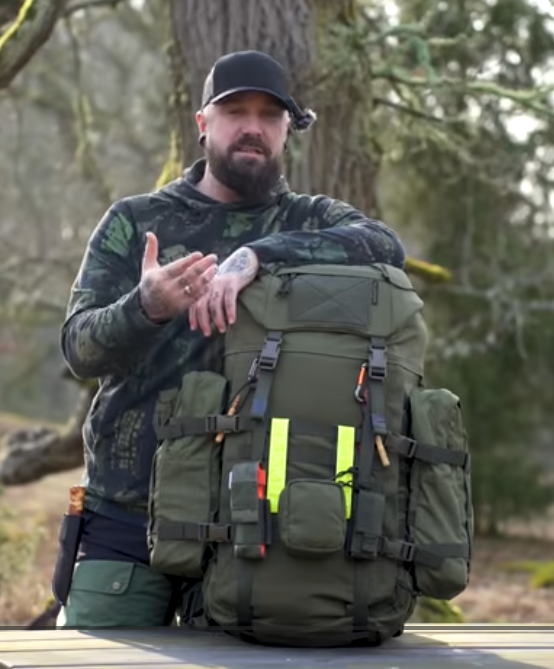Joe Price introducing the Savotta Kantamus 40L backpack