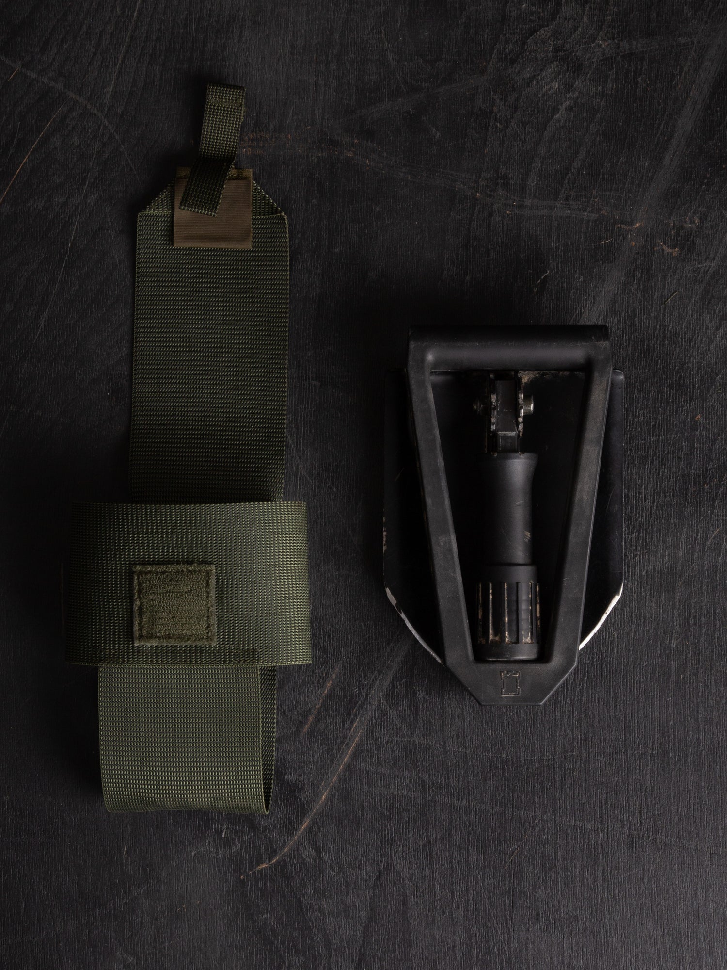 Trifold E-tool pouch