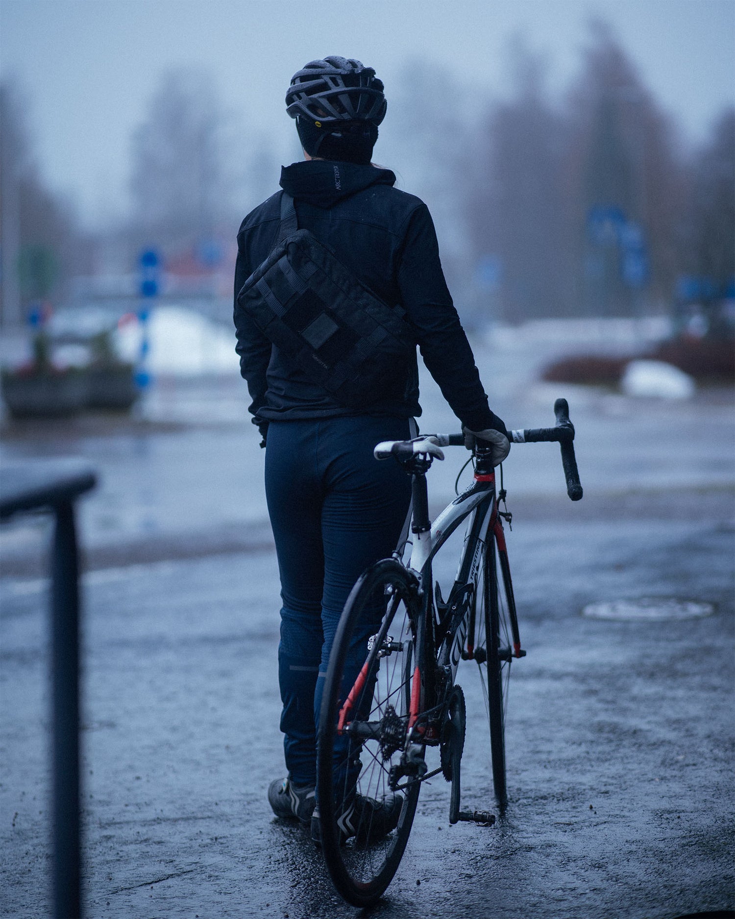 Askare vyölaukku