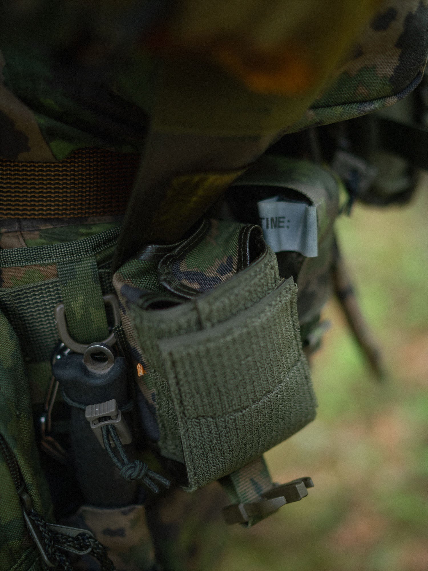 Frag-smoke pouch
