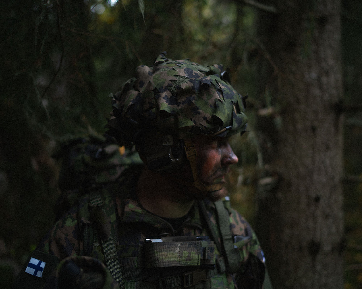 Helmet camo scrim