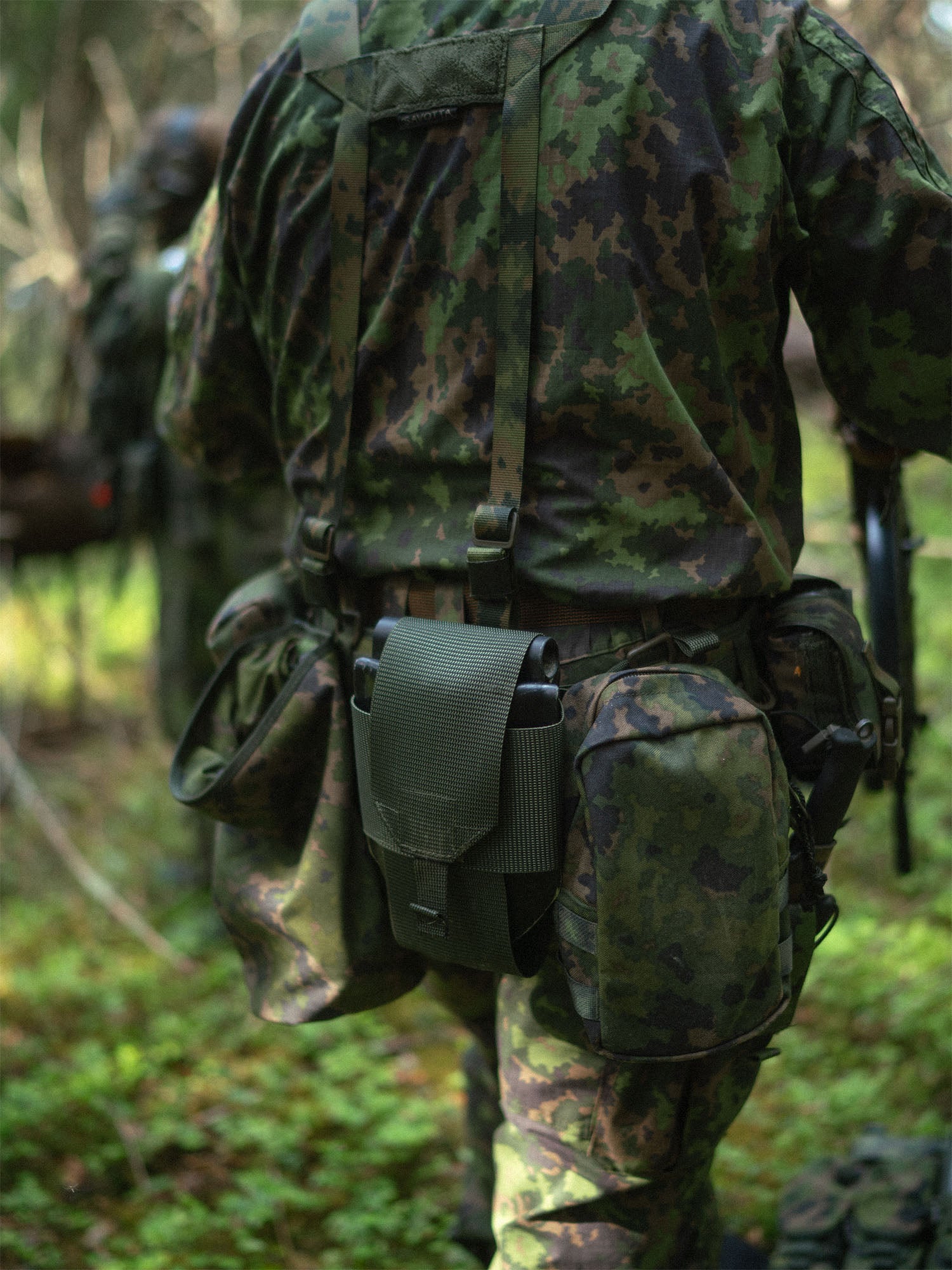 Trifold E-tool pouch