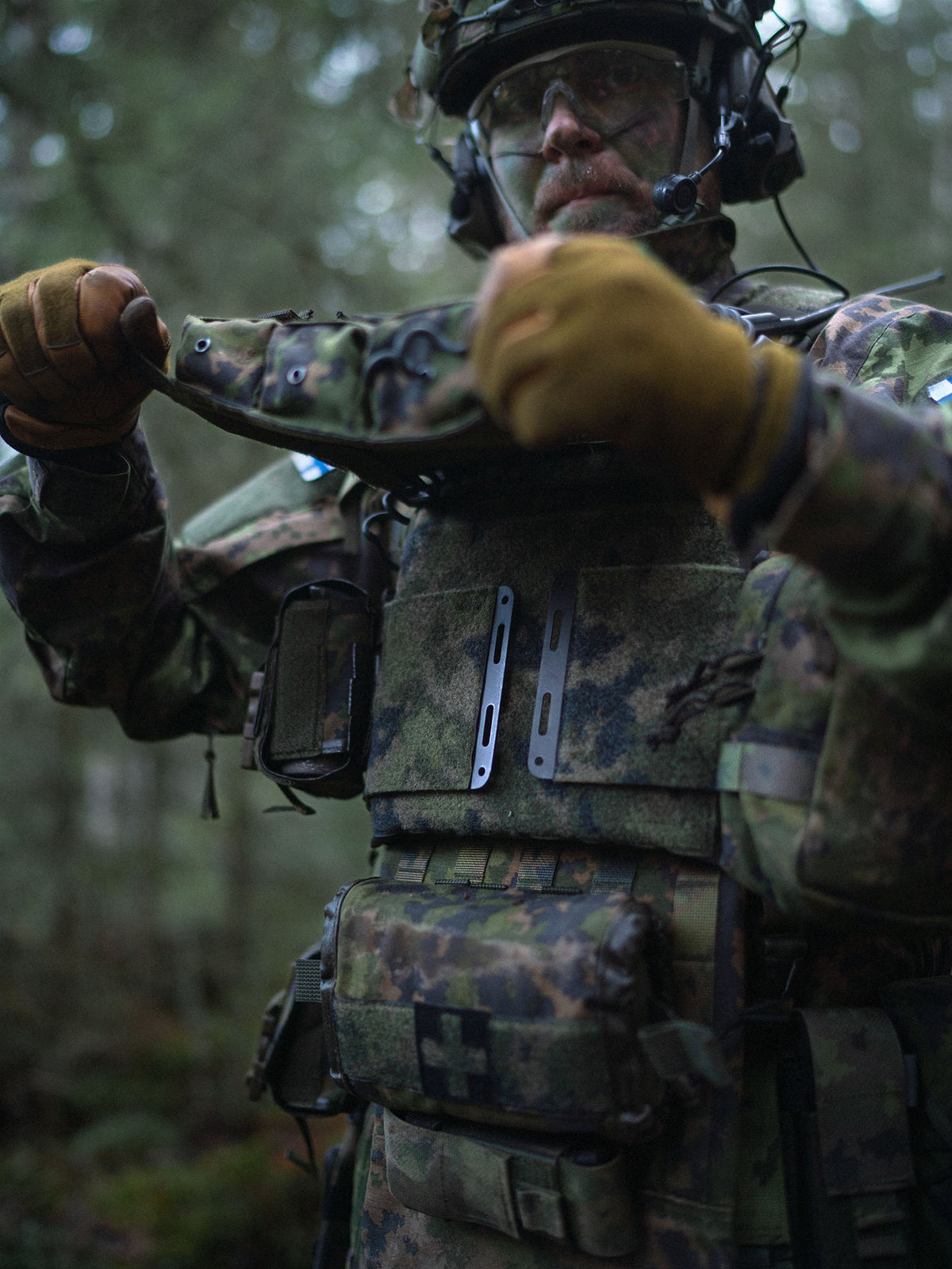 Varjelus plate carrier introduction – Savotta