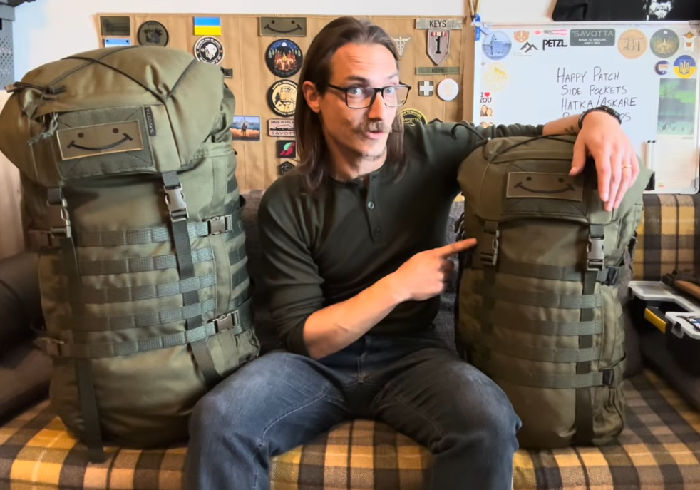 Tim Keys comparing the Savotta Kantamus 60L and 40L backpacks